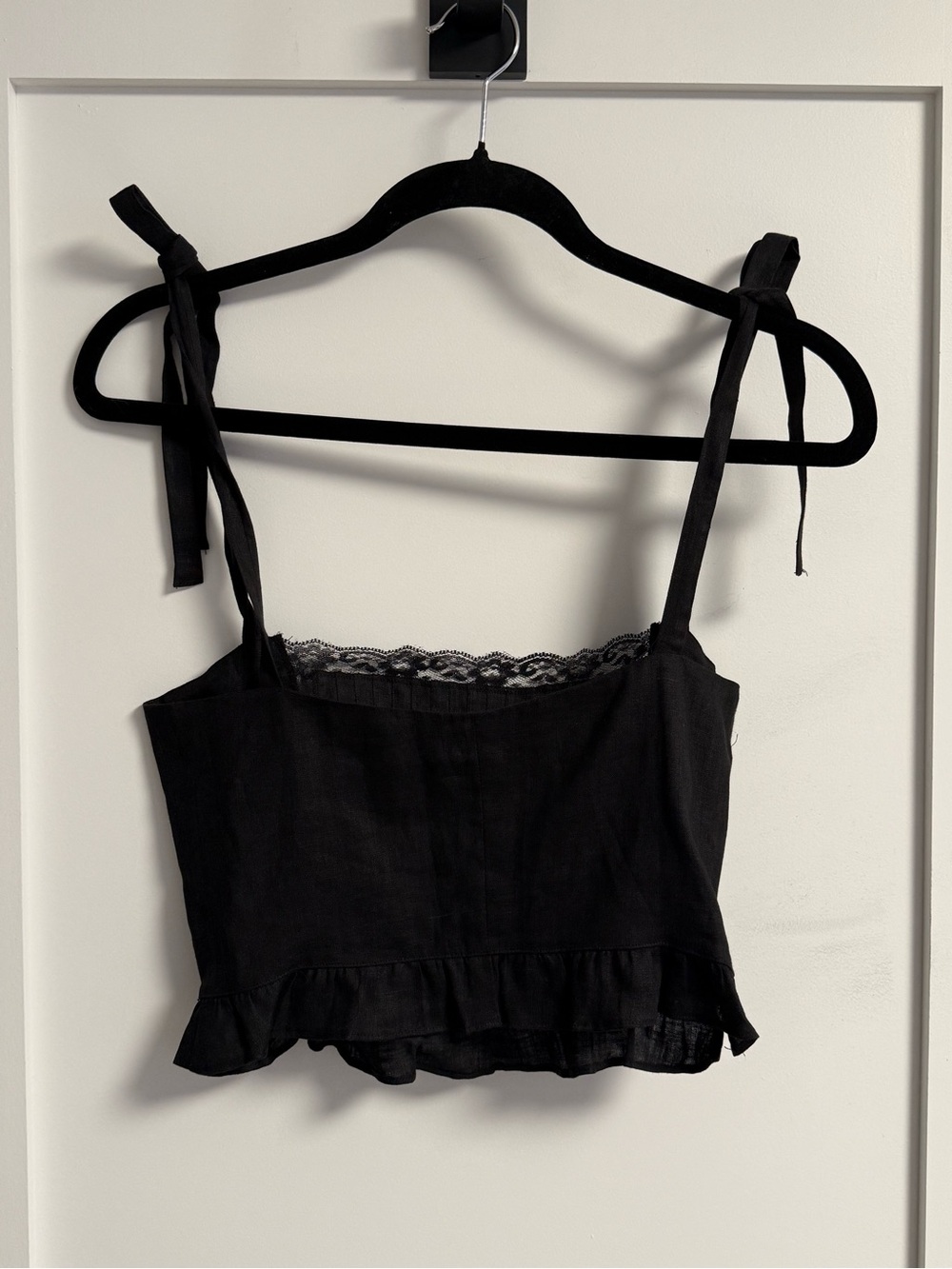Reformation Mason Crop Top in Black - Picture 5 of 7